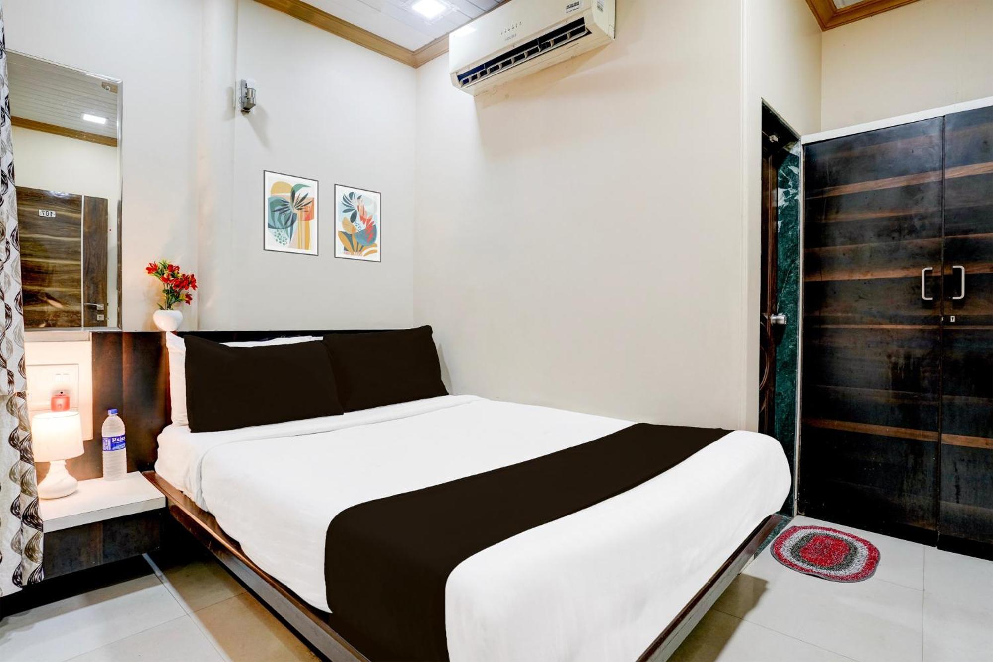 Airport Metro Hotel Mumbai Eksteriør bilde