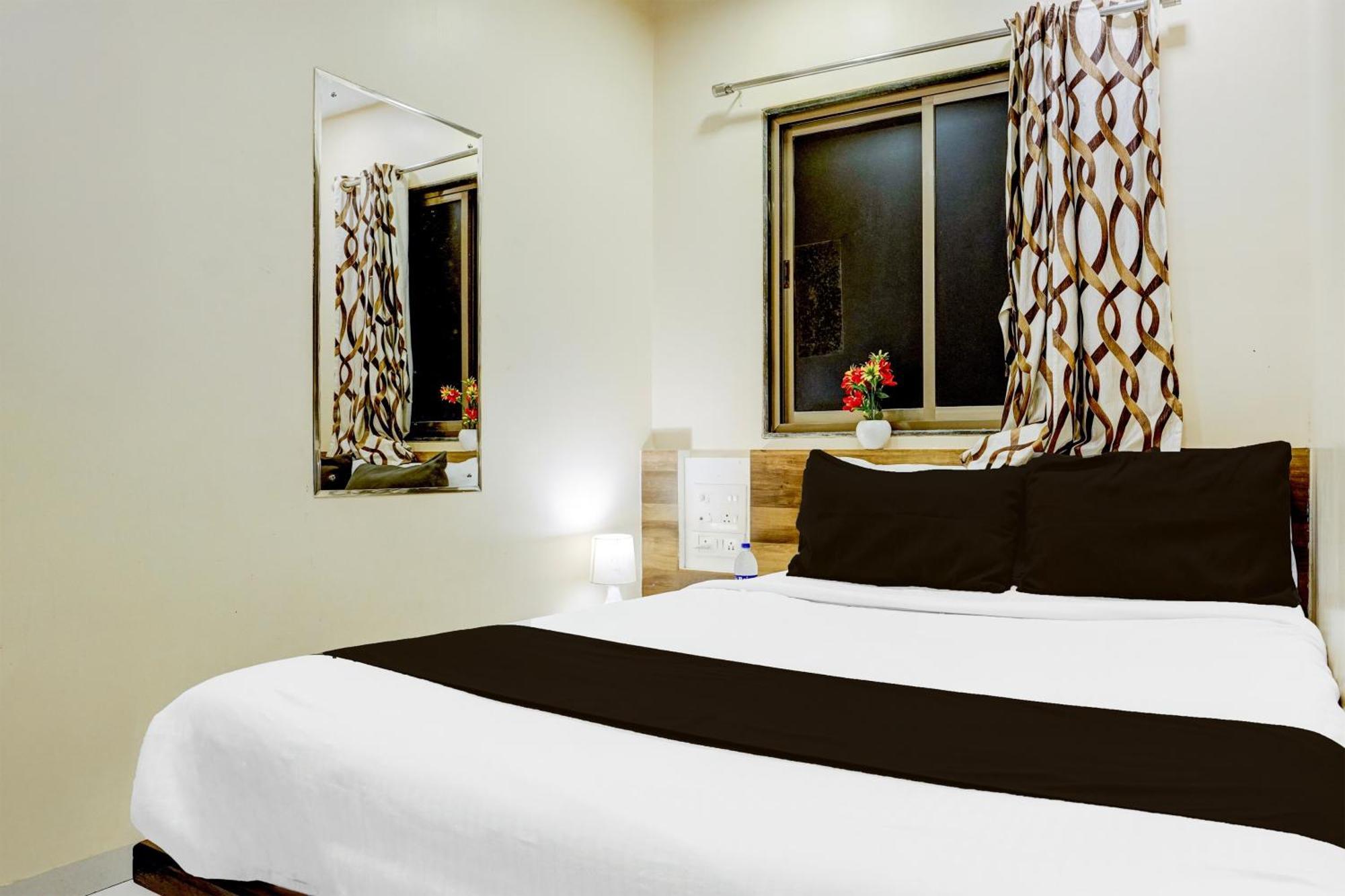Airport Metro Hotel Mumbai Eksteriør bilde