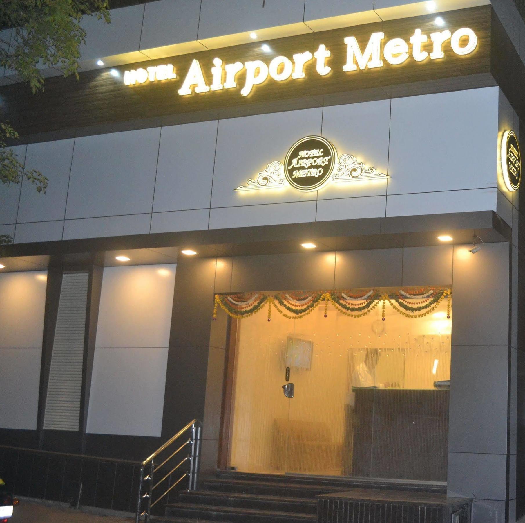 Airport Metro Hotel Mumbai Eksteriør bilde